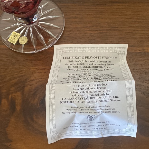 New in box Cesar Crystal Bohemiae Ruby Crystal Vase - Picture 2 of 6